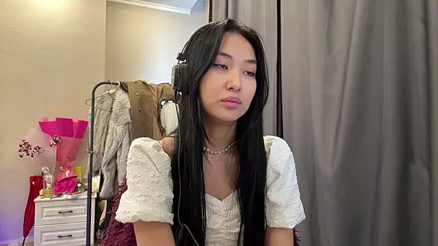 Snapshot of SinaGervasi chatting on March 24, 2026, 9:31 am SinaGervasi online show from March 24, 2026, 9:31 am