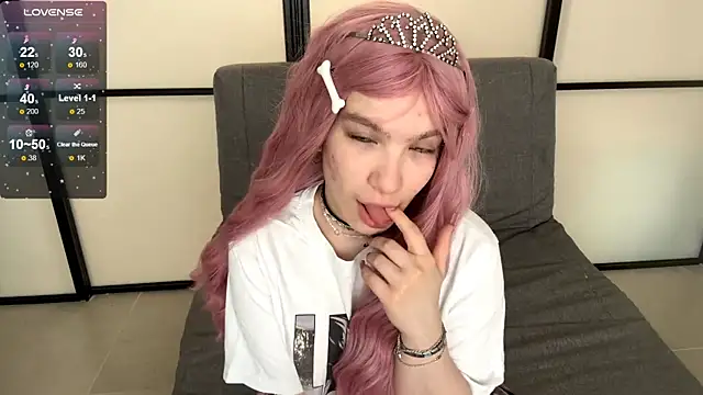 Snapshot of NerissaDeloria chatting on April 1, 2026, 8:15 am NerissaDeloria online show from April 1, 2026, 8:15 am