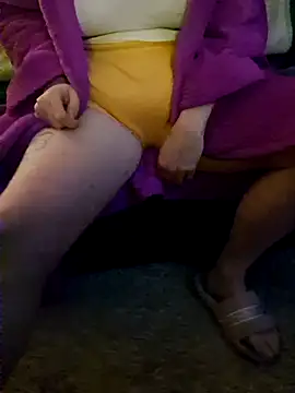 FiaStarr online show from April 2, 2026, 10:49 pm