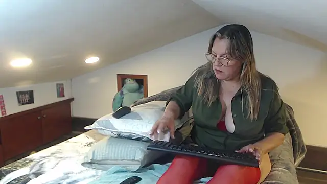 Malu 617 online show from March 28, 2026, 12:55 am