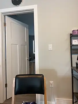 Lovely girl34 online show from March 26, 2026, 7:12 pm