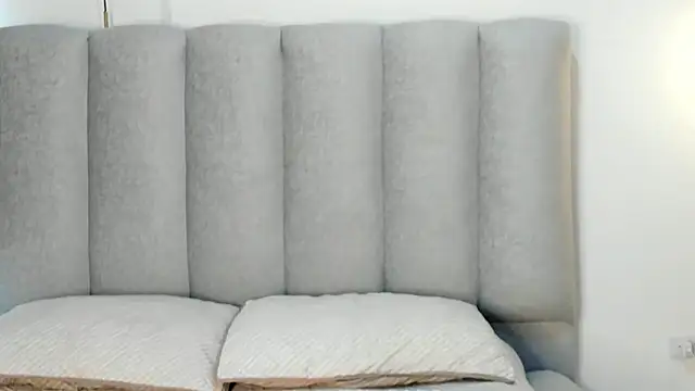 Snapshot of Valentina_lux1 chatting on May 28, 2026, 2:01 pm Valentina lux1 online show from May 28, 2026, 2:01 pm