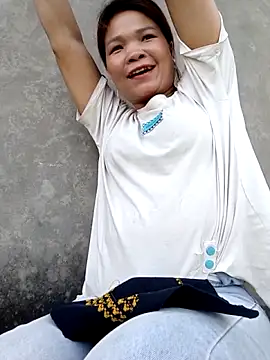 maymay121 online show from March 19, 2026, 8:14 am