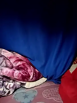 NIANIAKUTE online show from April 15, 2026, 7:58 pm