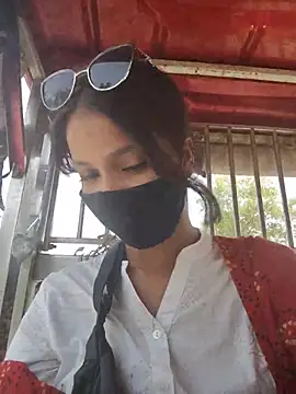 Snapshot of Candyy_crushh chatting on May 27, 2026, 7:38 am Candyy crushh online show from May 27, 2026, 7:38 am