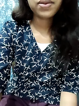 Candyy crushh online show from April 9, 2026, 7:42 pm