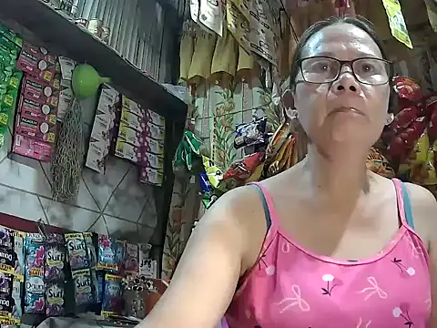 Snapshot of mommylicious_23 chatting on May 30, 2026, 11:05 am mommylicious 23 online show from May 30, 2026, 11:05 am
