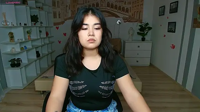 AlicaMayer online show from March 24, 2026, 6:57 am