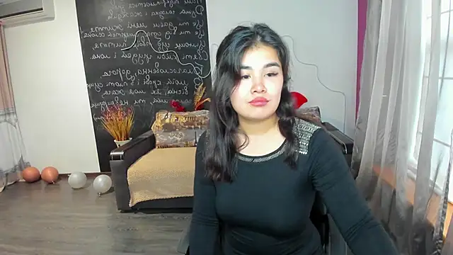 AlicaMayer online show from April 8, 2026, 5:53 am