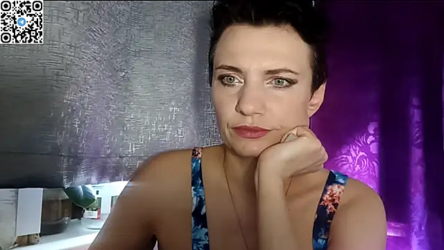 Snapshot of HotMamaQueen234 chatting on May 8, 2026, 1:26 pm HotMamaQueen234 online show from May 8, 2026, 1:26 pm