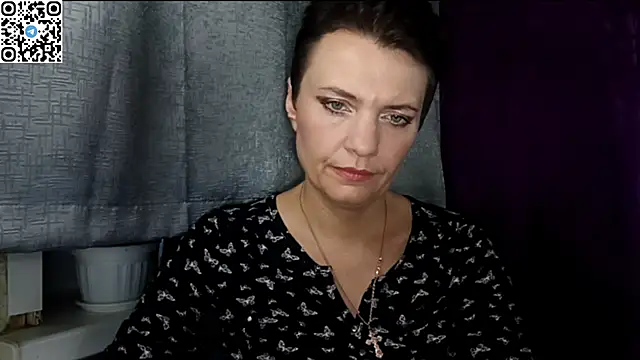 Snapshot of HotMamaQueen234 chatting on May 14, 2026, 9:23 pm HotMamaQueen234 online show from May 14, 2026, 9:23 pm