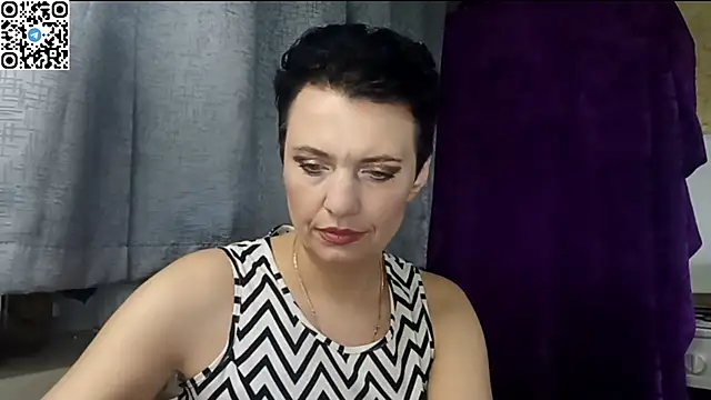 Snapshot of HotMamaQueen234 chatting on April 24, 2026, 8:55 pm HotMamaQueen234 online show from April 24, 2026, 8:55 pm