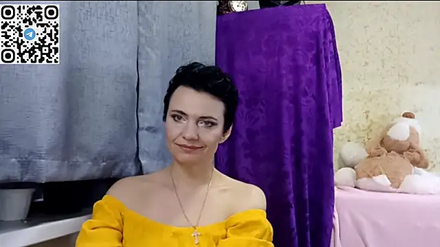 HotMamaQueen234 online show from March 23, 2026, 1:06 am