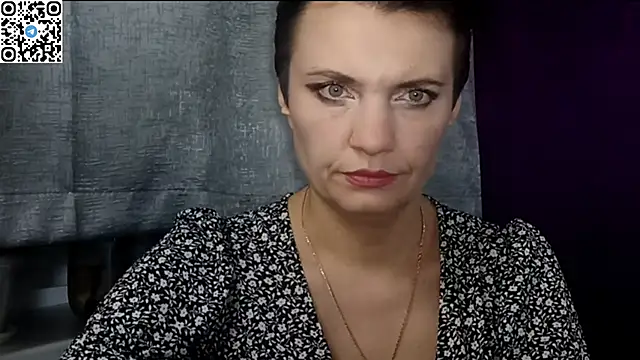 Snapshot of HotMamaQueen234 chatting on May 9, 2026, 9:51 pm HotMamaQueen234 online show from May 9, 2026, 9:51 pm