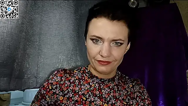 Snapshot of HotMamaQueen234 chatting on April 23, 2026, 9:05 am HotMamaQueen234 online show from April 23, 2026, 9:05 am