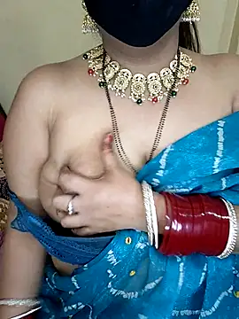 Snapshot of Miss_roohi chatting on April 23, 2026, 12:29 pm Miss roohi online show from April 23, 2026, 12:29 pm