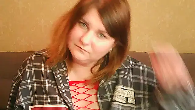 Snapshot of Minisstra chatting on April 9, 2026, 1:17 pm Minisstra online show from April 9, 2026, 1:17 pm