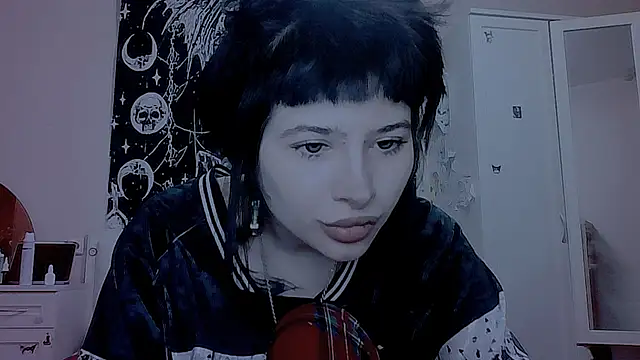 Snapshot of AllisonDeetz chatting on April 22, 2026, 7:20 pm AllisonDeetz online show from April 22, 2026, 7:20 pm