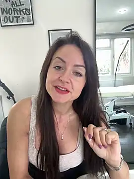 skarletthorne online show from March 24, 2026, 8:25 am