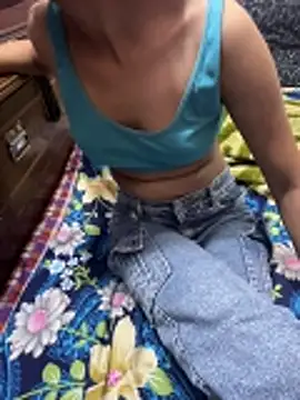 Snapshot of INDIE-TEEN chatting on April 10, 2026, 8:10 am INDIE-TEEN online show from April 10, 2026, 8:10 am