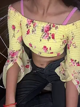 Snapshot of INDIE-TEEN chatting on March 18, 2026, 4:52 pm INDIE-TEEN online show from March 18, 2026, 4:52 pm