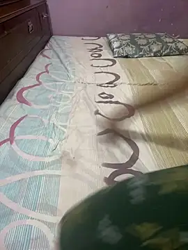 Snapshot of INDIE-TEEN chatting on April 2, 2026, 8:21 am INDIE-TEEN online show from April 2, 2026, 8:21 am