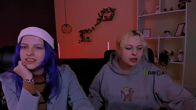 aria blaze  online show from March 29, 2026, 8:49 am