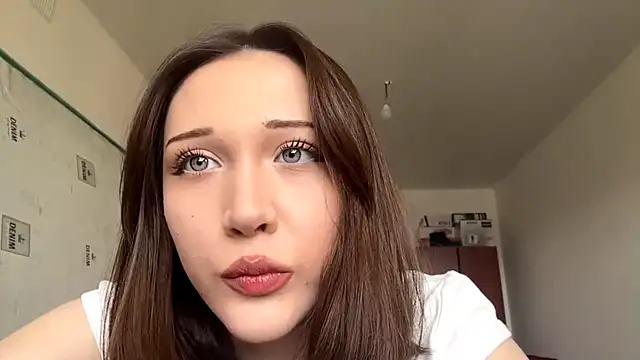 kiravings online show from March 28, 2026, 8:04 am