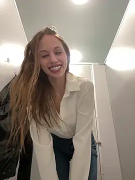 Snapshot of Olivia_Jemison chatting on March 24, 2026, 6:35 am Olivia Jemison online show from March 24, 2026, 6:35 am