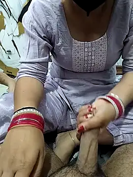 Sexy Seductive couple online show from April 8, 2026, 4:30 pm