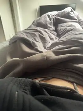 Leonks10 online show from April 5, 2026, 1:51 pm