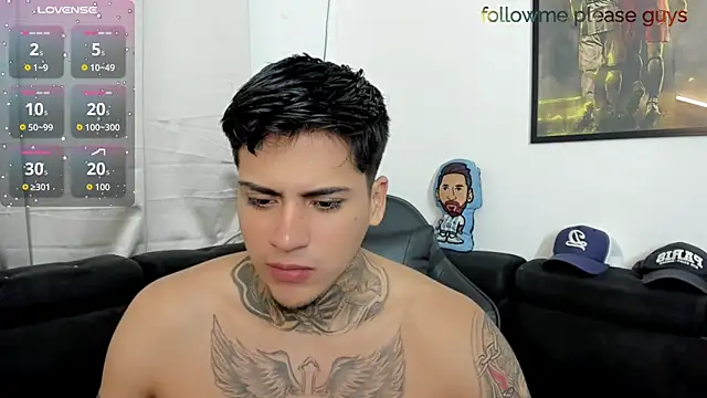 Snapshot of sweetlatinoboy chatting on May 17, 2026, 11:32 am sweetlatinoboy online show from May 17, 2026, 11:32 am