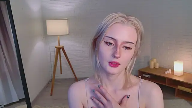 Snapshot of oh__lily chatting on May 11, 2026, 2:07 pm oh lily online show from May 11, 2026, 2:07 pm