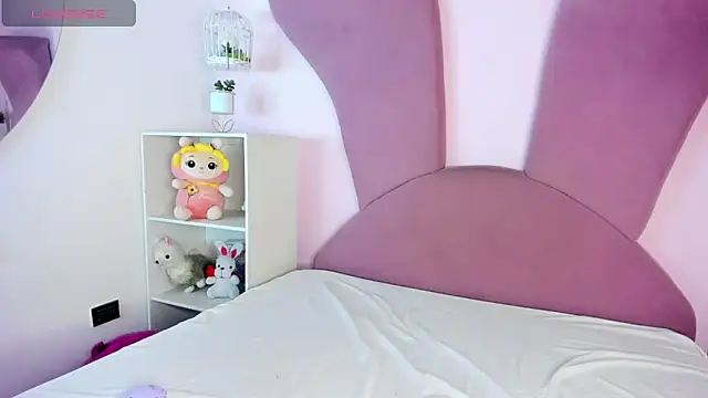 Snapshot of Keita_Moon chatting on April 1, 2026, 12:06 pm Keita Moon online show from April 1, 2026, 12:06 pm