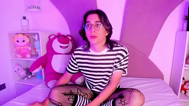 Snapshot of Keita_Moon chatting on March 26, 2026, 12:14 pm Keita Moon online show from March 26, 2026, 12:14 pm