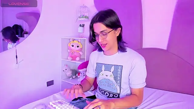 Snapshot of Keita_Moon chatting on March 31, 2026, 12:07 pm Keita Moon online show from March 31, 2026, 12:07 pm