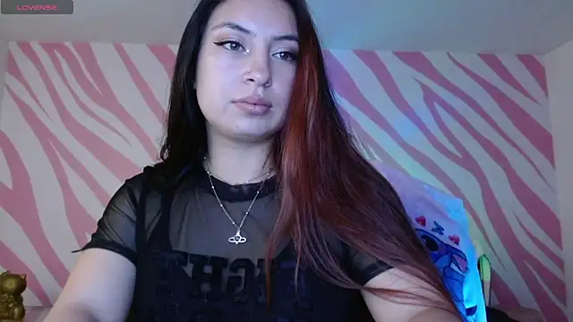 Snapshot of Scarlet_queen4 chatting on March 27, 2026, 1:23 pm Scarlet queen4 online show from March 27, 2026, 1:23 pm