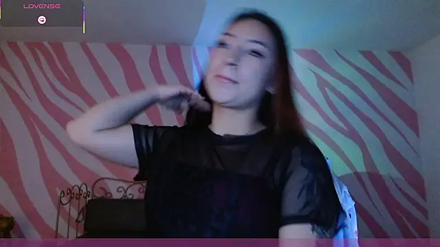 Snapshot of Scarlet_queen4 chatting on April 14, 2026, 1:16 pm Scarlet queen4 online show from April 14, 2026, 1:16 pm