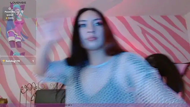 Snapshot of Scarlet_queen4 chatting on April 11, 2026, 1:26 pm Scarlet queen4 online show from April 11, 2026, 1:26 pm