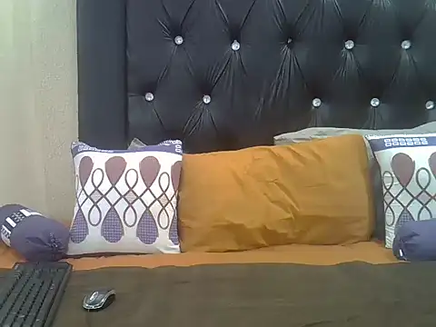 Blackberryxxx16 online show from April 14, 2026, 4:01 pm