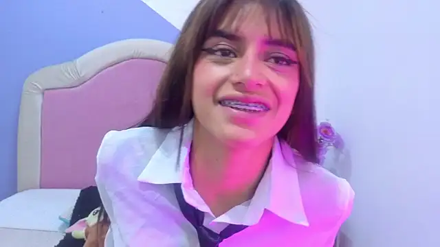 Snapshot of Sofy_Durand chatting on April 13, 2026, 12:09 pm Sofy Durand online show from April 13, 2026, 12:09 pm