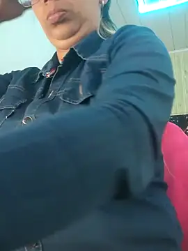 Snapshot of Melisa_14 chatting on April 6, 2026, 1:01 pm Melisa 14 online show from April 6, 2026, 1:01 pm