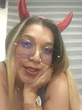 Snapshot of Melisa_14 chatting on April 11, 2026, 1:24 am Melisa 14 online show from April 11, 2026, 1:24 am