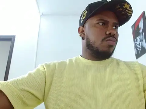 Snapshot of Alessandro_Hamed chatting on March 27, 2026, 1:34 pm Alessandro Hamed online show from March 27, 2026, 1:34 pm