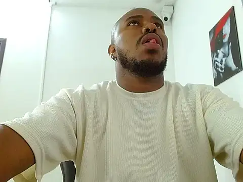 Snapshot of Alessandro_Hamed chatting on March 25, 2026, 1:21 pm Alessandro Hamed online show from March 25, 2026, 1:21 pm