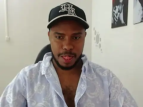 Snapshot of Alessandro_Hamed chatting on April 16, 2026, 2:07 pm Alessandro Hamed online show from April 16, 2026, 2:07 pm