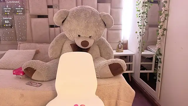 shy-vibes online show from April 12, 2026, 1:58 pm