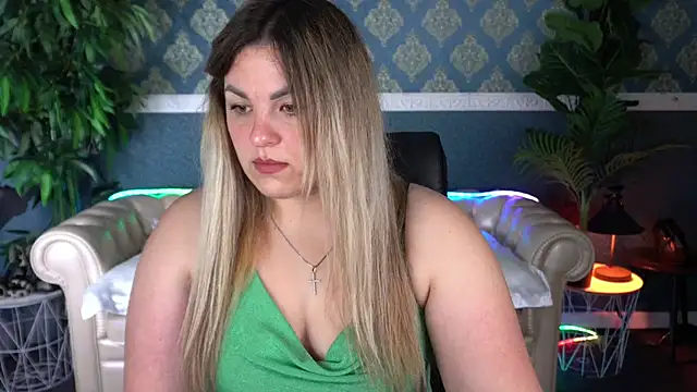 AlissyaGrayy online show from April 3, 2026, 5:36 am