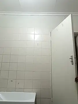 GoodinbedAfrican4 online show from April 6, 2026, 6:42 pm