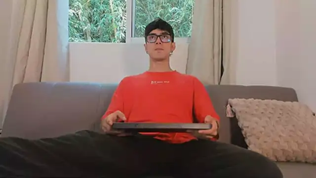 etham wolf1 online show from April 2, 2026, 5:08 pm